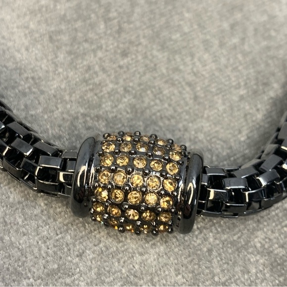 Dark chrome gunmetal chain tubular link crystal rhinestone magnetic necklace - Picture 4 of 10